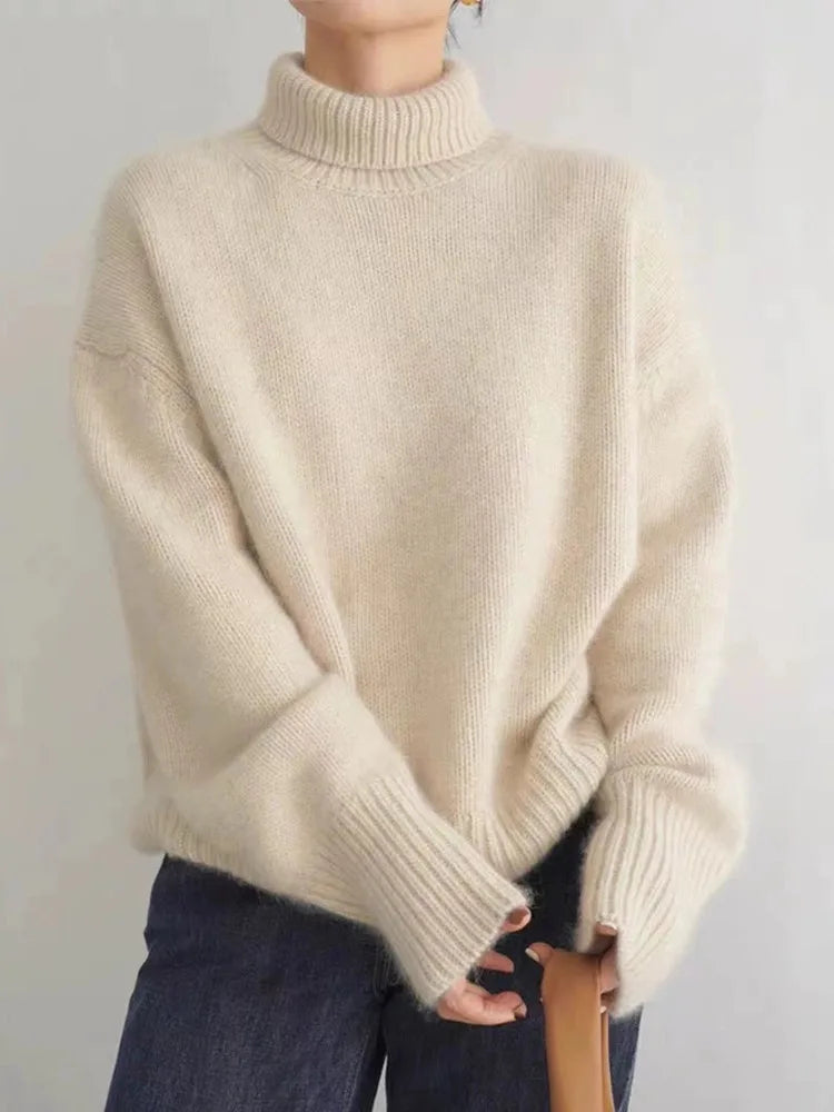 Isabella – Luxe Cashmere Turtleneck